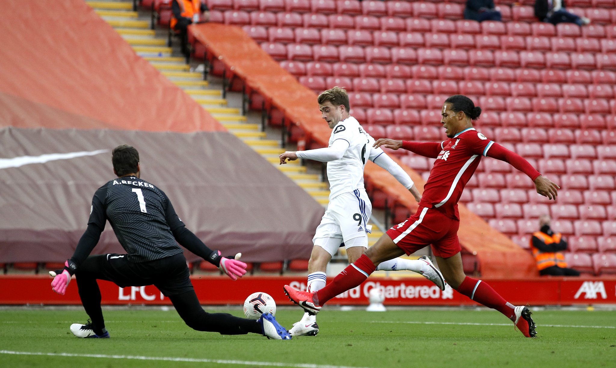 样的鼓励和 样的鼓励和